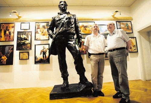 Andrej Malnič in Ivan Bašin sta postavila muzej v Šempasu. Če imaš junaka, se ne smeš ustrašiti njegovega poguma