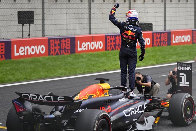 Max Verstappen s prvo zmago na VN Kitajske