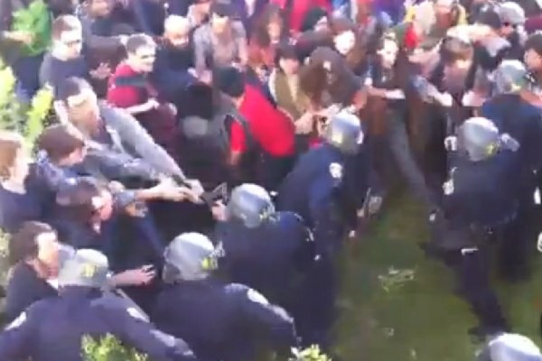 Nasilje nad študenti Berkeleya.