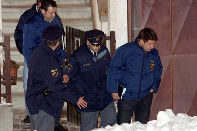 Policisti na ogledu kraja smrti Saše Baričevića.
