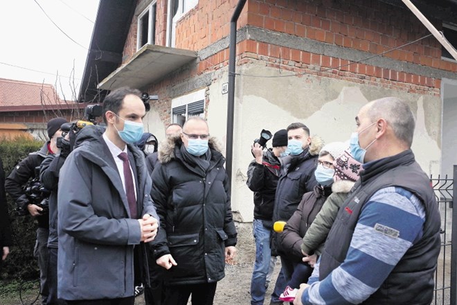 Prebivalci v potresu razdejane Petrinje pa tudi hrvaški politični vrh so se ministru Anžetu Logarju zahvalili za hitro in...