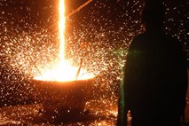 Srbska vlada bo za en dolar od U.S. Steela kupila smederevsko jeklarno