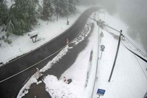 Ponekod na Štajerskem in Koroškem spet močno snežilo