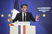 Pesimističen Macron: Evropa lahko umre
