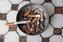 DZ podprl junijski dvig trošarine za tobačne izdelke