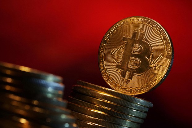 Bitcon v primerjavi z alternativnimi kriptovalutami pridobiva