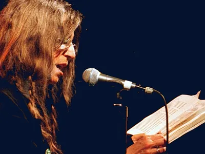 Ameriška pank rokovska zvezdnica Patti Smith bo jutri nastopila na novem koncertnem prizorišču v Gorici.Foto: dokumentacija Dnevnika