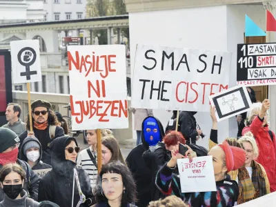  - 07.10.2023 - Pohod za življenje za pravice nerojenih otrok ter njihovih mater in očetov v stiskah v Sloveniji, ki je potekal pod geslom Življenje je zakon. //FOTO: Nik Erik Neubauer