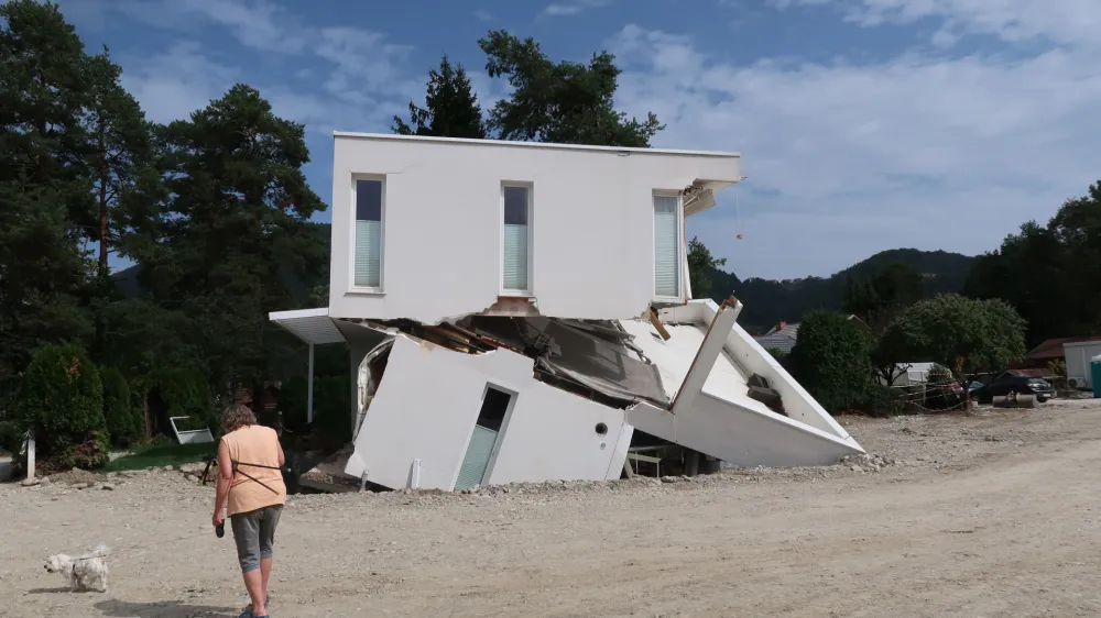 vodna ujma, Savinja, Letuška gmajna. Foto: Tatjana Pihlar 