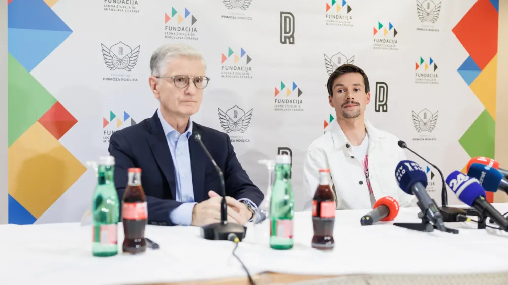 Ljubljana, GH Union.<br>Novinarska konferenca pred gala dobrodelnim vecerom OKS z letosnjim ambasadorjem Primozem Roglicem.<br>Predsednik Olimpijskega komiteja Slovenije (OKS) Franjo Bobinac in kolesar Primoz Roglic.