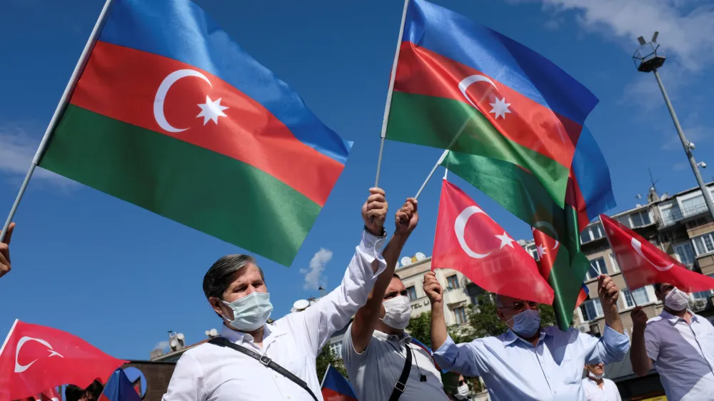 ﻿Demonstrators wave flags of Azerbaijan and Turkey during a protest against Armenia in Istanbul, Turkey October 1, 2020. REUTERS/Murad Sezer