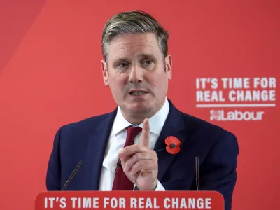 ﻿Shadow Brexit Secretary Keir Starmer speaks during a Labour Party general election campaign meeting in Harlow, Britain November 5, 2019. REUTERS/Hannah McKay - RC126DEB8960