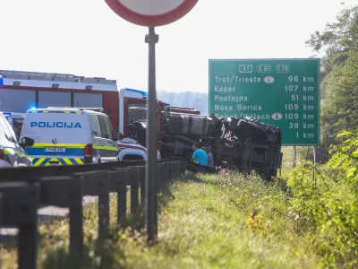 - 11.09.2023 – Južna ljubljanska obvoznica – huda prometna nesreča - udeleženi trije avtomobili in dva tovornjaka. V trčenju sta dve vozili zagoreli, na kraju nesreče pa so umrli trije ljudje. <br><br><br>//FOTO: Bojan Velikonja