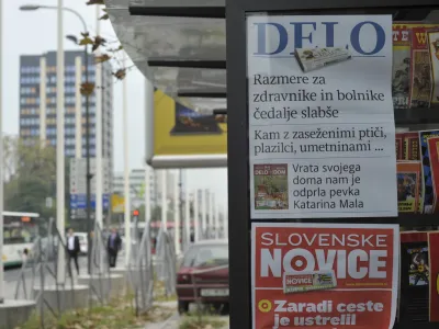 - ilustrativna fotografijamediji, tiskani mediji, časopisi, revije Delo, Slovenske novice  //FOTO: Toma Zajelnik