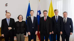 Odprtja razstave v celjskem Pokrajinskem muzeju se je udeležilo veliko eminentnih gostov, med njimi sta bila tudi sin Otta von Habsburga, njegova ekscelenca Georg von Habsburg, ter njegov vnuk Karoly Konstantin Habsburg. Foto Lea Remic Valenti