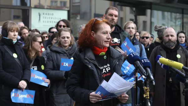 Helene Milinković, predsednica generalnega vodstva stavkovnega odbora KNS04.04.2023 - Celodnevna stavka proti vodstvu RTV Slovenija - novinarski sindikati RTVS s 24-urno prekinitvijo dela zaostrujejo stavkovne aktivnosti – protestni shod zaposlenih proti vodstvu RTV - protest//FOTO: Luka Cjuha