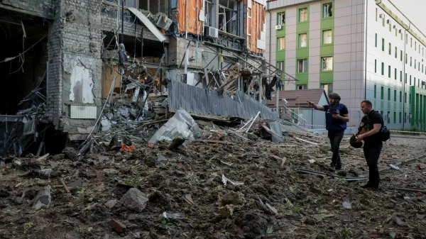 Police work at a site of a Russian air strike, amid Russia's attack on Ukraine, in Kharkiv, Ukraine May 25, 2024. REUTERS/Sofiia Gatilova