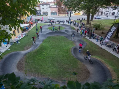 Približno osem let po odprtju prvega koloparka v Šiški (na fotografiji) se bo ljubljanska občina v Polju lotila gradnje osmega.