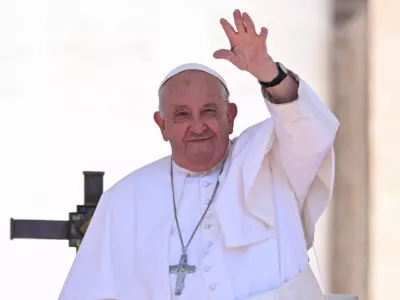 Pope Francis gestures on the day he presides over mass on ''World Children's Day'' at Vatican City May 26, 2024. REUTERS/Alberto Lingria