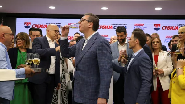 Serbian President Aleksandar Vucic drinks a toast at Serbian Progressive Party (SNS) headquarters, following exit polls results of the local election in Belgrade, Serbia, June 2, 2024. REUTERS/Zorana Jevtic