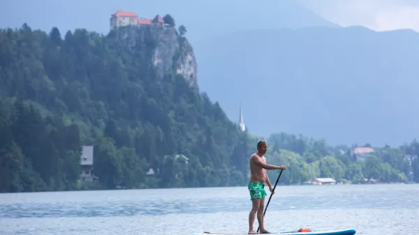 ﻿- 13.07.2016 - Reportaža o Bledu - Blejsko jezero - turizem - sup - ..//FOTO: Maja Marko