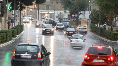 Deževno jutro v Šibeniku. 