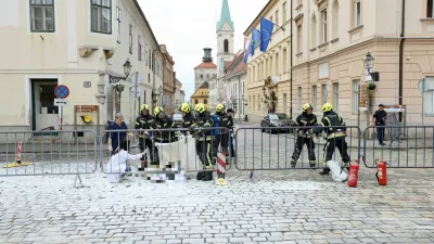 11.06.2024. zagreb - Muškarac se zapalio na Markovom trgu Photo: Patrik Macek/PIXSELL