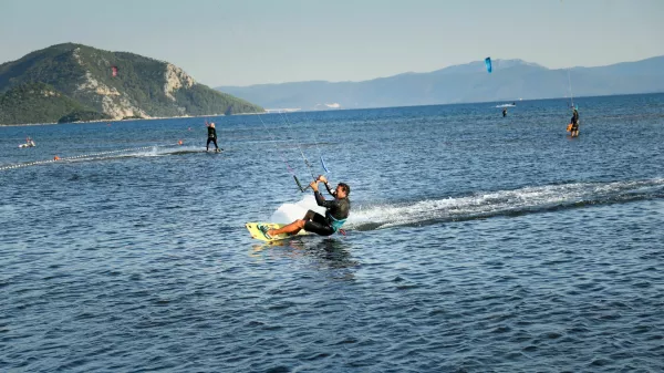 13.08.2023., Ploce - Kite surf na uscu Neretve. Photo: Emica Elvedji/PIXSELL