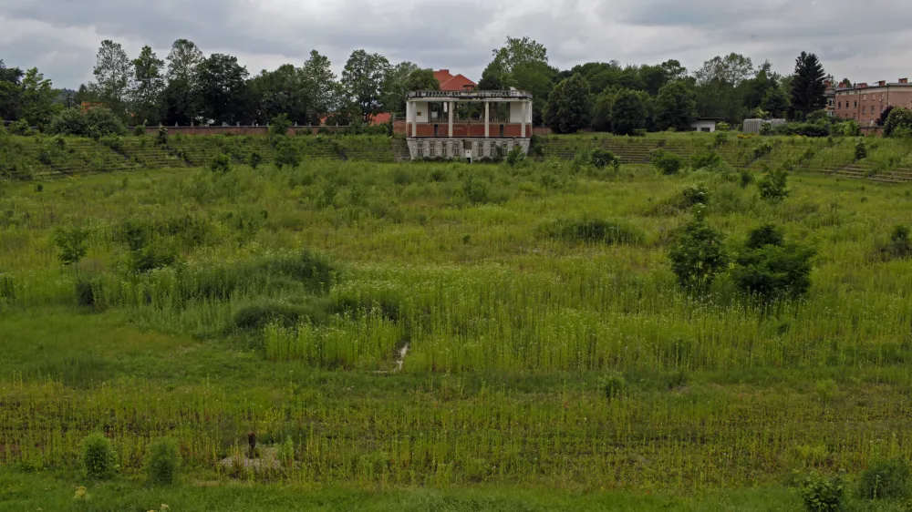 - Plečnikov stadion Beigrad 2012 - portni park poslovnea Joca Pečečnika //FOTO: Jaka Gasar