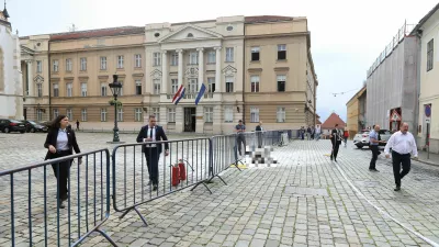 11.06.2024. zagreb - Muškarac se zapalio na Markovom trgu Photo: Patrik Macek/PIXSELL