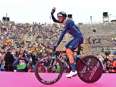 Cycling - Giro d'Italia - Stage 21 - Verona, Italy - May 29, 2022 Movistar Team's Alejandro Valverde reacts after his time trial REUTERS/Jennifer Lorenzini