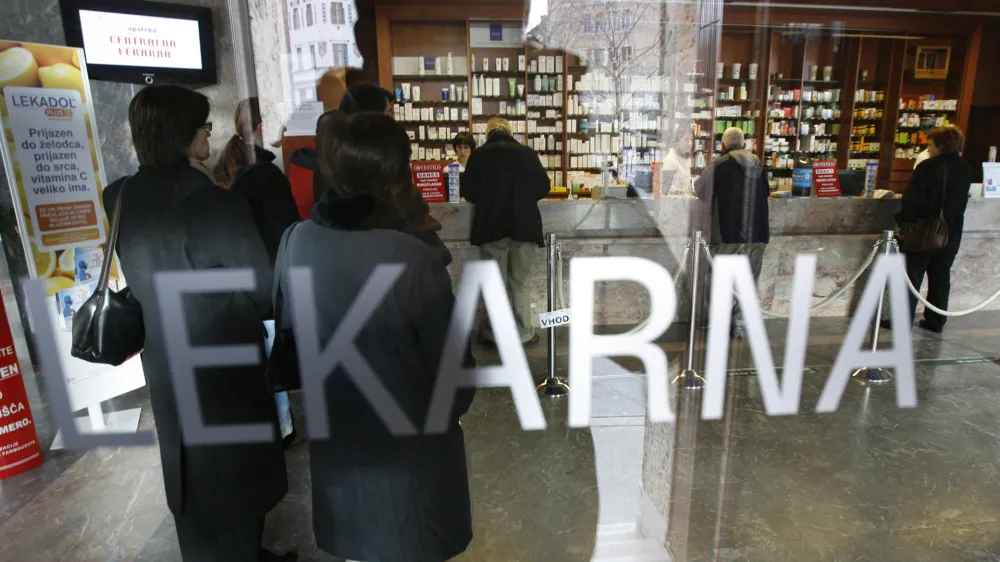 Centralna Lekarna Ljubljana, - zdravila - sirupi - tablete - zdravstvo,// FOTO: Luka CjuhaOPOMBA: ZA OBJAVO V ČASOPISU DNEVNIK