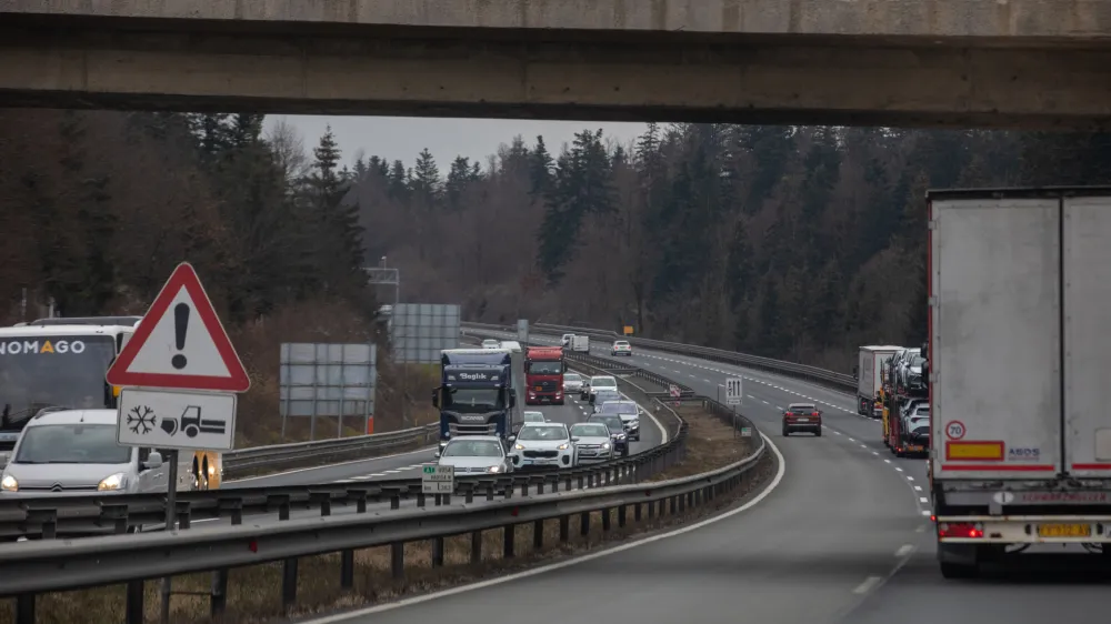 - primorska avtocesta - avtocestni odsek Vrhnika – Postojna - 07.12.2022 - 50. obletnica prvega avtocestnega odseka Vrhnika–Postojna v Sloveniji in tudi v takratni Jugoslaviji - gradnja se je začela 22. maja 19, uradno odprtje je bilo 29.decembra 1972 //FOTO: Luka Cjuha