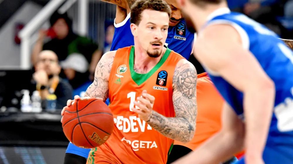 Josh Adams, Cedevita Olimpija