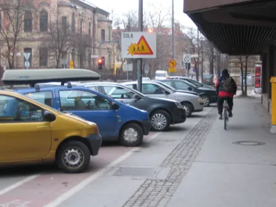 parkiranje pred vrtcem Resljeva Ljubljana