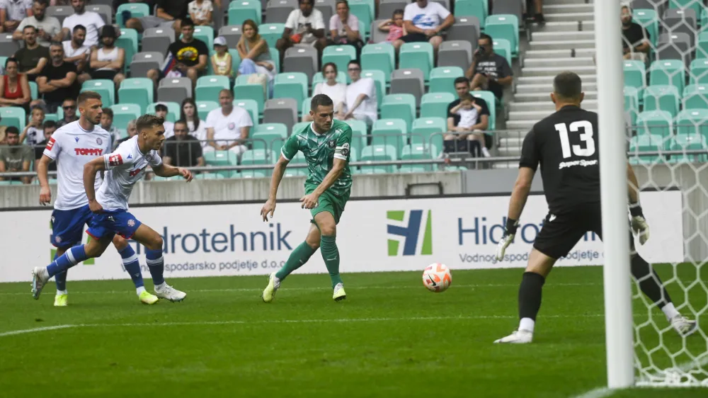 Timi Max Elšnik- 02.07.2023 – Prijateljska tekma Olimpija Ljubljana: Hajduk Split //FOTO: Nik Erik Neubauer