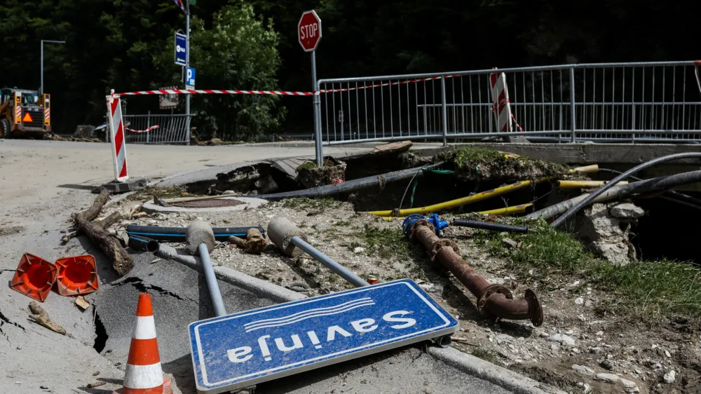 - Zadružni dom Solčava.Solčava - Savinjska dolina- Logarska dolina - odpravljanje posledic poplav – sanacija škode -  - 08.08.2023 – najhujša naravna ujma v zgodovini Slovenije - prizadeti dve tretjini države - ujma - poplave – zemeljski plazovi – //FOTO: Bojan Velikonja