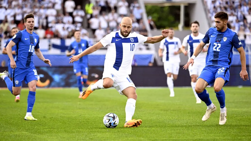 Soccer Football - UEFA Euro 2024 Qualifier - Group H - Finland v Slovenia - Helsinki Olympic Stadium, Helsinki, Finland - June 16, 2023 Teemu Pukki of Finland in action Heikki Saukkomaa/Lehtikuva via REUTERS??ATTENTION EDITORS - THIS IMAGE WAS PROVIDED BY A THIRD PARTY. NO THIRD PARTY SALES. NOT FOR USE BY REUTERS THIRD PARTY DISTRIBUTORS. FINLAND OUT. NO COMMERCIAL OR EDITORIAL SALES IN FINLAND.