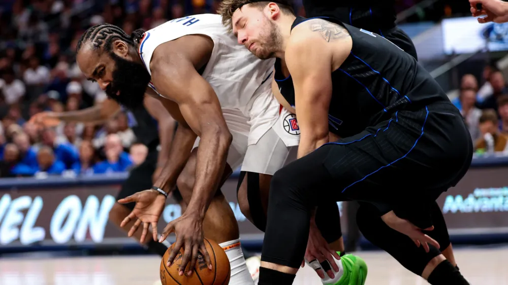 Luka Dončić in košarkar LA Clippers James Harden sta bila trd boj. 