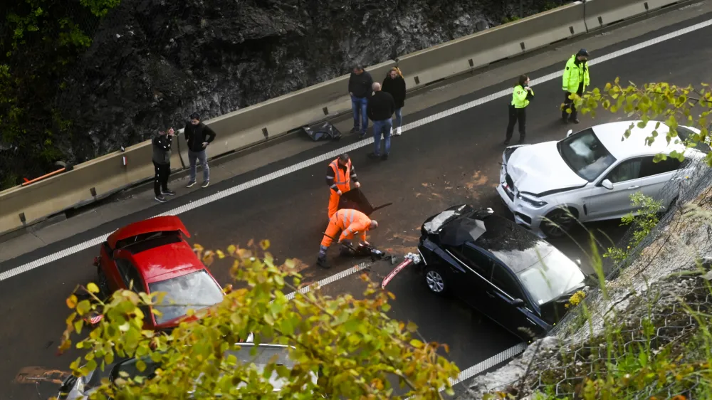 V Sloveniji je število smrtnih žrtev v prvih šestih mesecih padlo za več kot 25 odstotkov, je pa nato septembra samo v enem tednu umrlo šest ljudi, kar je denimo več kot marca in aprila skupaj. Foto:  Nik Erik Neubauer