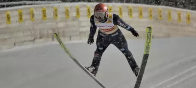 Pius Paschke from Germany competes during qualification of the ski jumping World Cup individual competition in Wisla, Poland, Friday, Dec. 6, 2024. (AP Photo/Czarek Sokolowski)