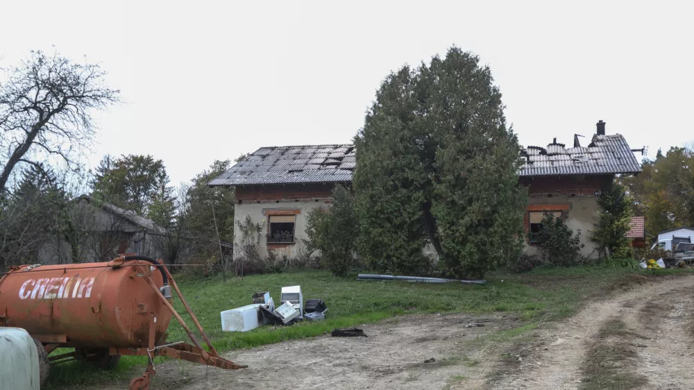 16.10.2024 - Iskrica Nedeljskega - družina Skok - Zagaj, Ponikva pri Šentjurju, požar. FOTO: Luka Cjuha / Foto: Luka Cjuha