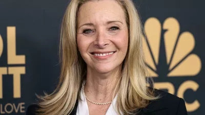 2P0H3Y4 Hollywood, United States. 02nd Mar, 2023. HOLLYWOOD, LOS ANGELES, CALIFORNIA, USA - MARCH 02: Lisa Kudrow arrives at NBC's 'Carol Burnett: 90 Years Of Laughter Love' Birthday Special held at AVALON Hollywood and Bardot on March 2, 2023 in Hollywood, Los Angeles, California, United States. (Photo by Xavier Collin/Image Press Agency) Credit: Image Press Agency/Alamy Live News