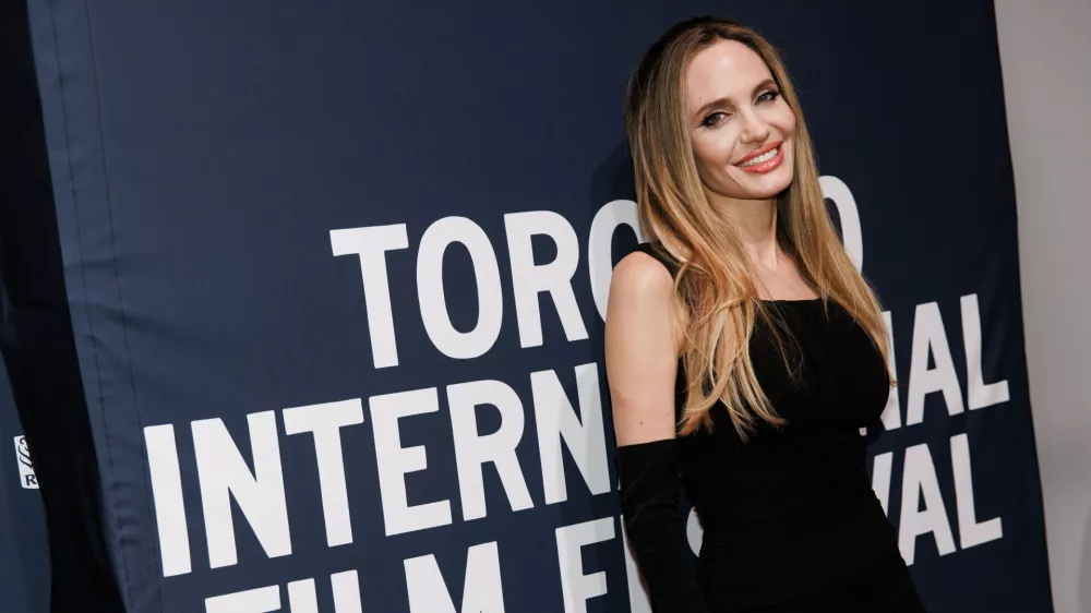 08 September 2024, Canada, Toronto: American actress Angelina Jolie arrives on the red carpet for the premiere of "Without Blood" at TIFF Lightbox, during the Toronto International Film Festival. Photo: Cole Burston/Canadian Press via ZUMA Press/dpa