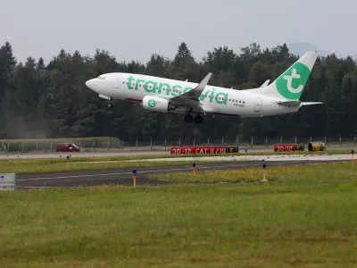 ﻿- potniško letalo - nizozemski nizkocenovni letalski prevoznik Transavia - 10.08.2017 - Fraport Slovenija - Letališče Jožeta Pučnika Brnik - Aerodrom Ljubljana -//FOTO: Bojan Velikonja