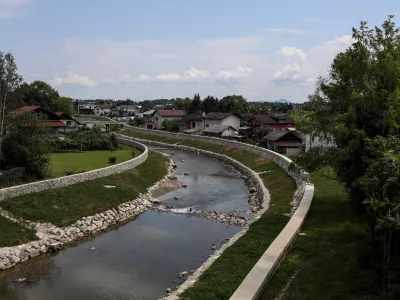 Izvedba protipoplavnih ukrepov na jugozahodnem delu Ljubljane letos še ne bo končana. Foto: Bojan Velikonja