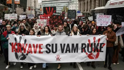 Študentje treh univerzitetnih mest so zaradi tragičnega dogodka v Novem Sadu – zrušitev železniškega nadstreška – zasedli več kot 50 fakultet. Foto: Reuters