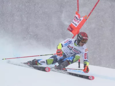 Žan Kranjec je v veleslalomu v Val d'Iseru osvojil osmo mesto, v skupnem seštevku te discipline pa je drugi. Foto: AP