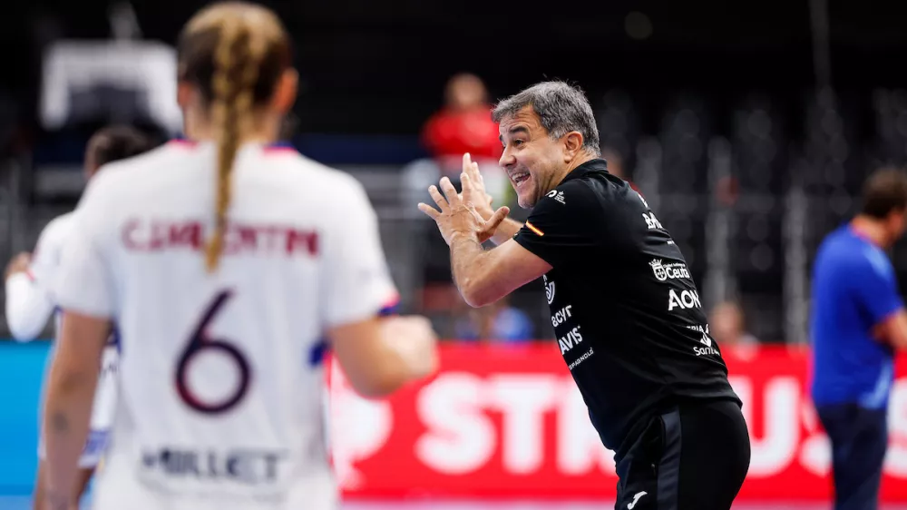 Ambrosio Jose MARTIN CEDRES, France vs Spain, Women's EHF EURO 2024, Austria, Hungary, Switzerland, 30.11.2024, Mandatory Credit © Nebojsa Tejic / kolektiff