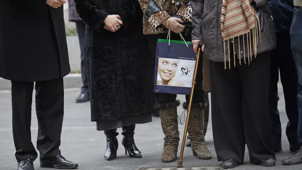 - Ilustrativna fotografija, upokojenci, starostniki- odprtje oskrbovanih stanovanj Murgle, ki so v lasti Javnega stanovanjskega sklada MOL